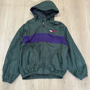 Women’s vintage Tommy Hilfiger windbreaker size XL